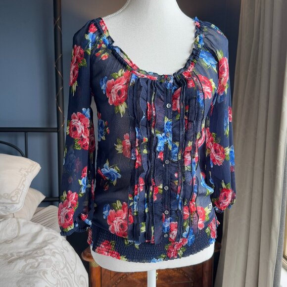 3 For $25! Gilly Hicks Sheer Navy  Floral 3/4 Sleeve Shirt - Picture 3 of 8